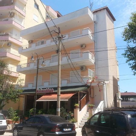 Christos Apartments Саранда Экстерьер фото