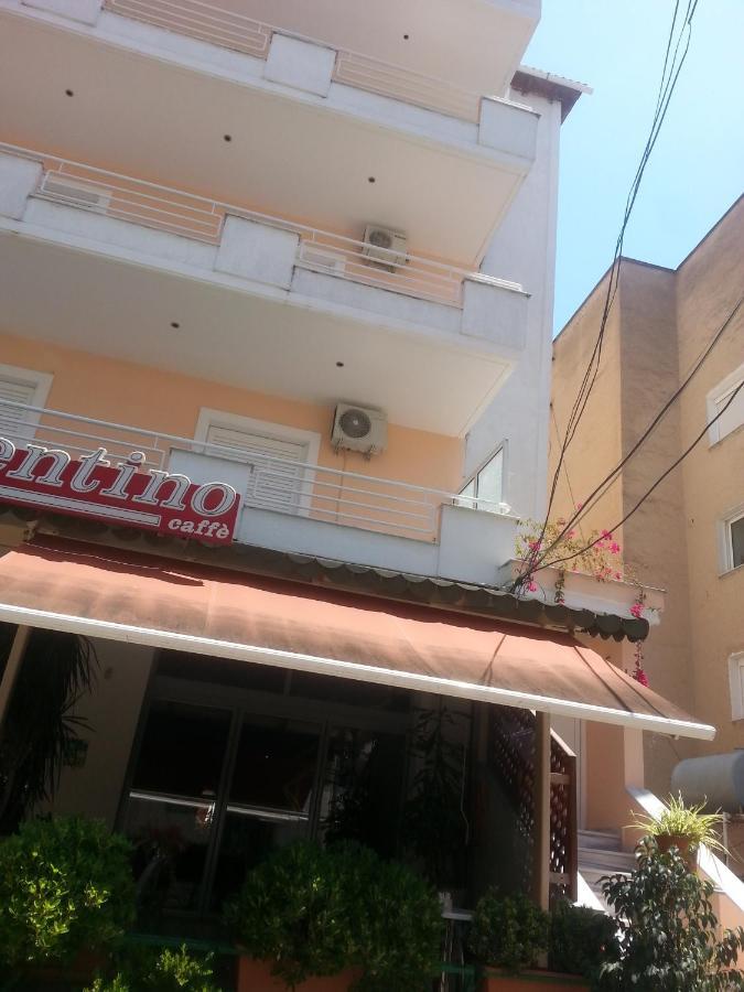 Christos Apartments Саранда Экстерьер фото